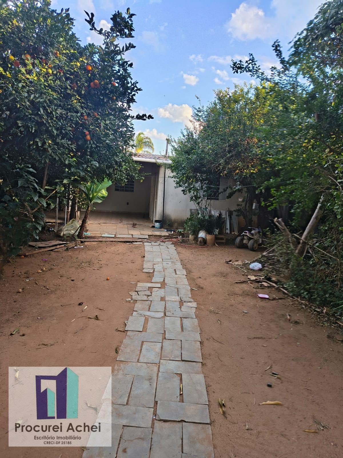 Casa à venda com 2 quartos, 1 banheiro, 4 vagas e 356m² no Arapoanga (planaltina), Brasília (DF) — foto 2 de 9