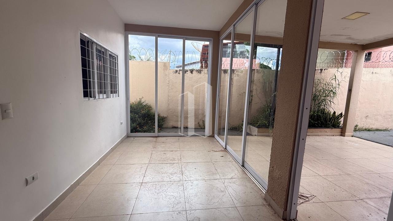 Casa à venda com 6 quartos, 3 suítes, 6 vagas e 360m² no Setor Sul, Goiânia (GO) — foto 9 de 30