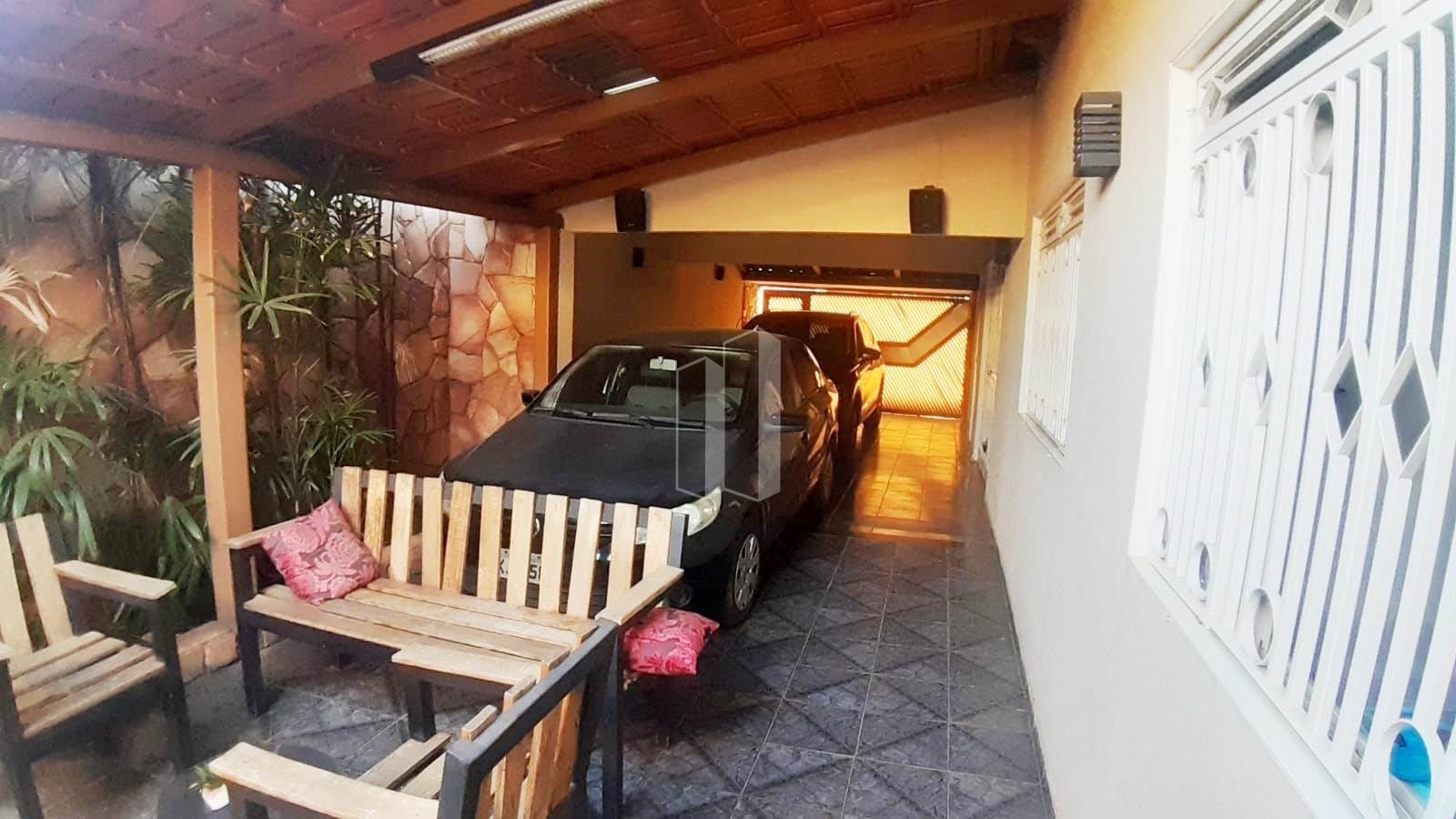 Casa à venda com 3 quartos, 1 suíte, 4 vagas e 302m² no Jardim Santo Antônio, Goiânia (GO) — foto 7 de 10