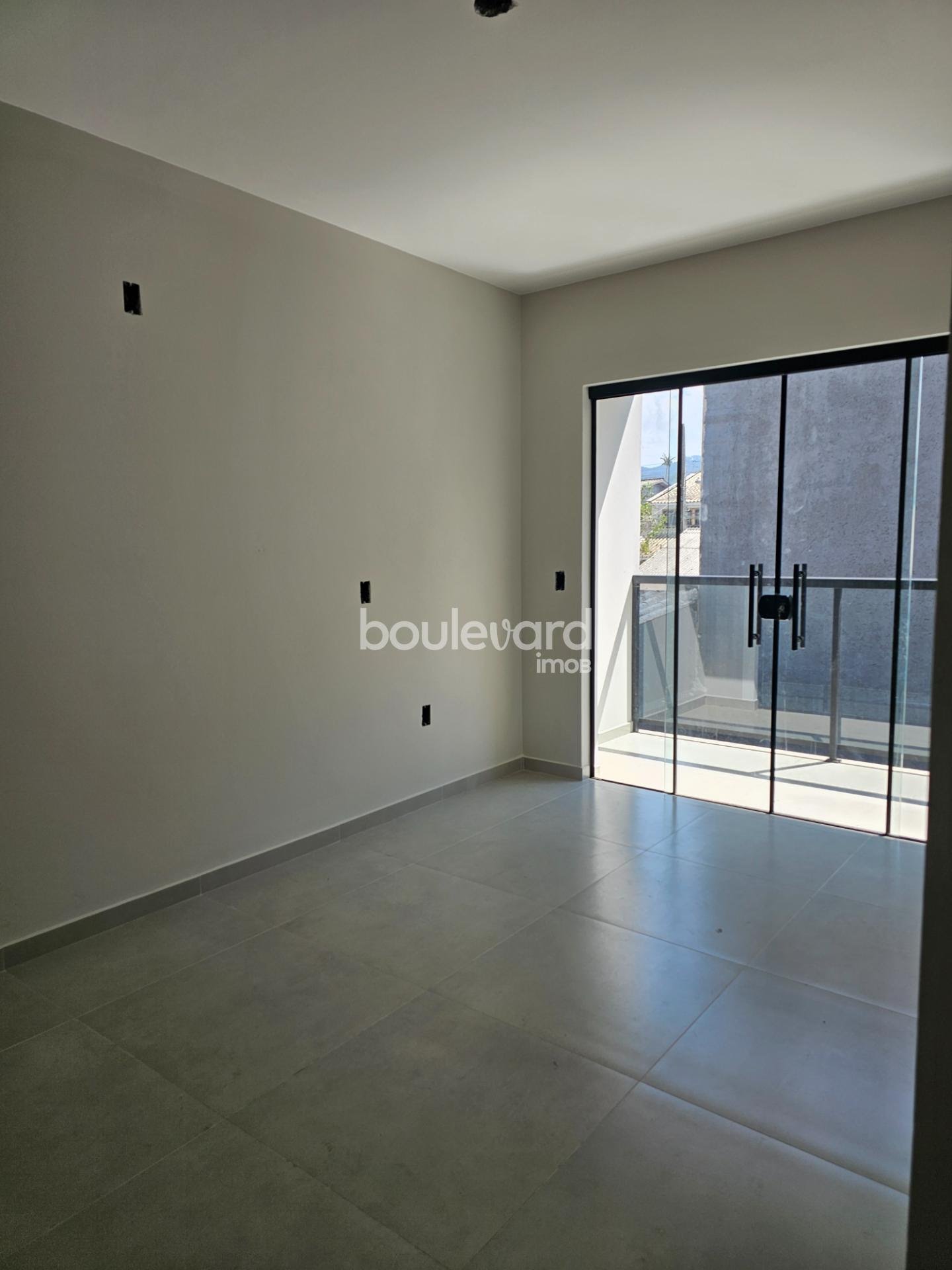 Casa à venda com 2 quartos, 2 suítes, 2 vagas e 110m² no Lisboa, São José (SC) — foto 5 de 9