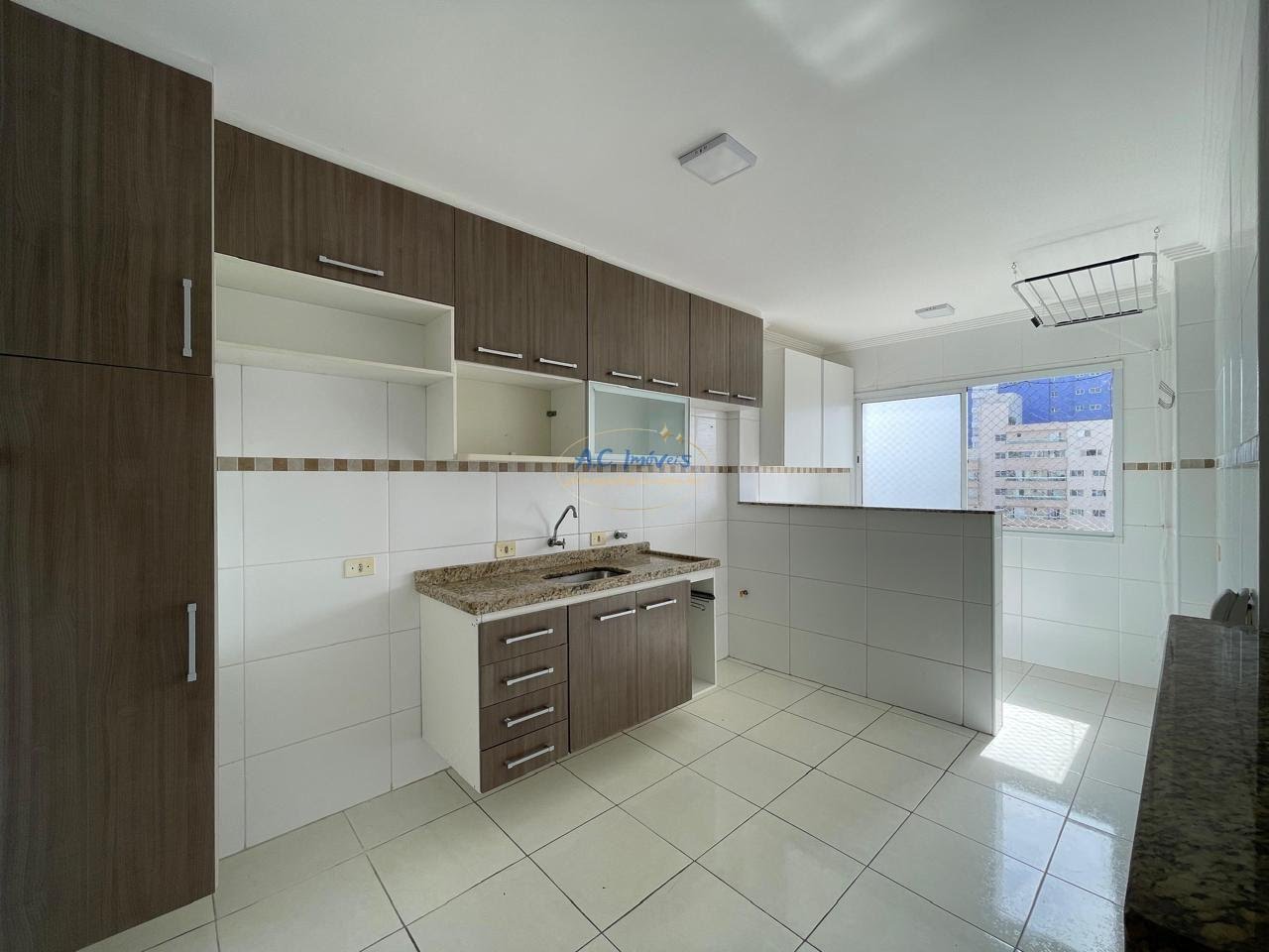 Apartamento à venda com 2 quartos, 1 suíte, 1 vaga e 85m² no Vila Tupi, Praia Grande (SP) — foto 7 de 27