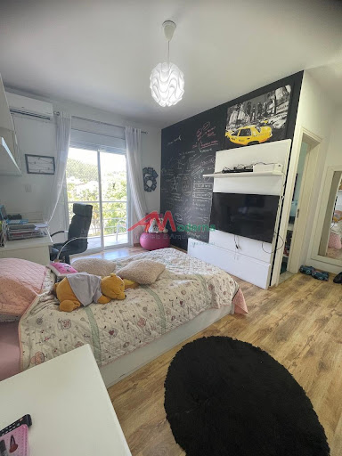 Casa Sobrado à Venda em Parque Terra Nova II - 5 Dormitórios