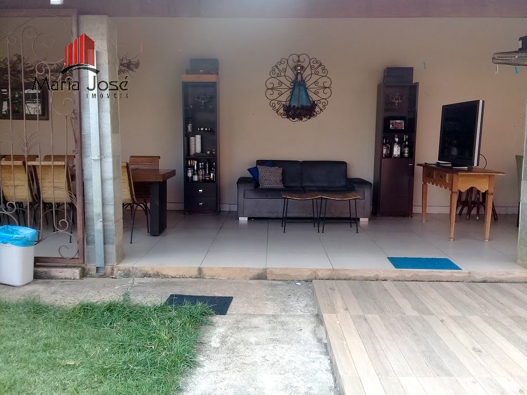Casa à venda com 4 quartos, 1 suíte, 5 vagas e 500m² no Santa Helena, Sete Lagoas (MG) — foto 25 de 30