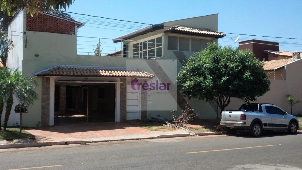 Casa à venda com 5 banheiros, 3 vagas e 309m² no Santos Dumont, Três Lagoas — foto principal