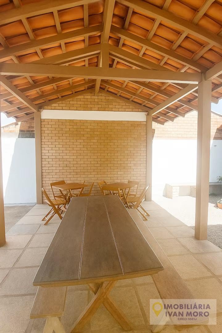 Casa para alugar com 3 quartos, 1 suíte e 2 vagas no Daniela, Florianópolis (SC) — foto 2 de 11