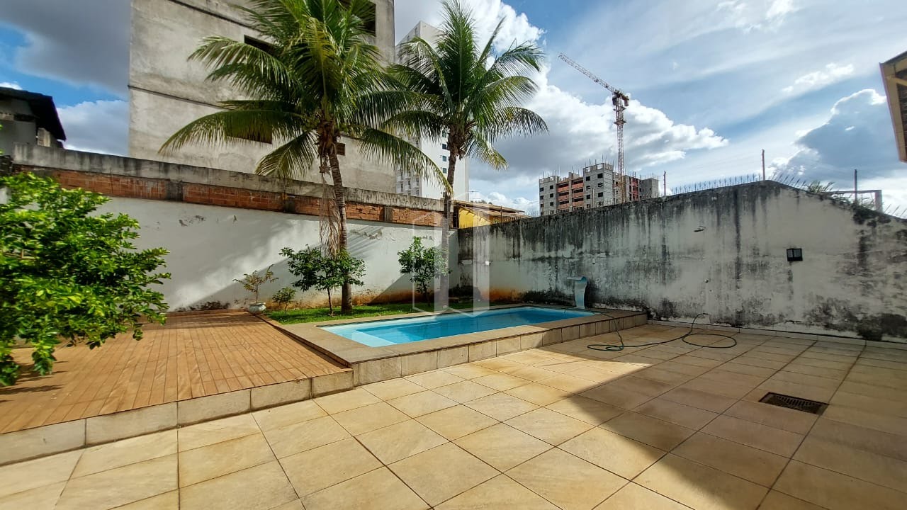 Casa à venda com 4 quartos, 4 suítes, 4 vagas e 211m² no Jardim América, Goiânia (GO) — foto 27 de 30