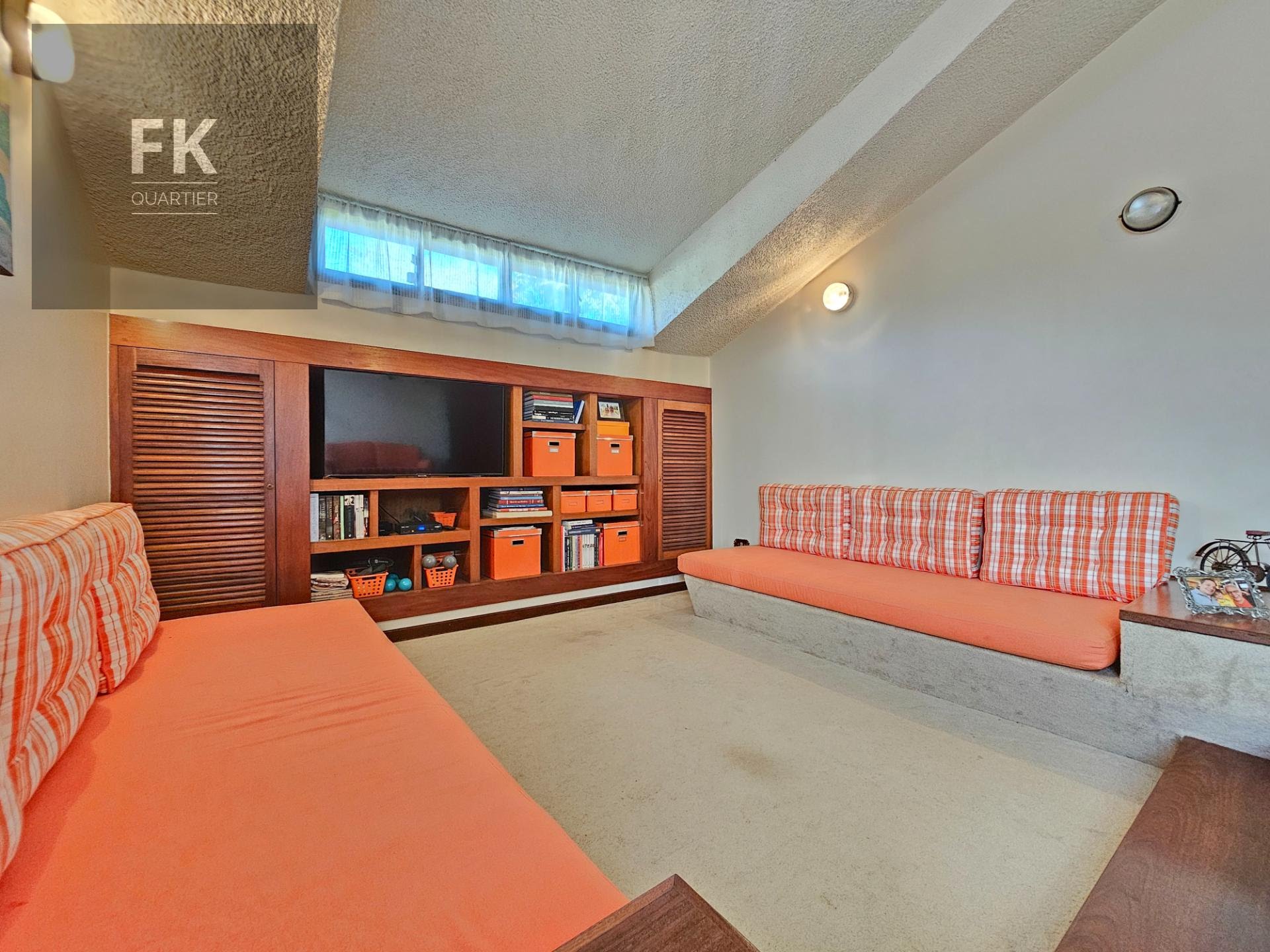 Casa à venda com 3 quartos, 3 suítes, 6 vagas e 350m² no Alphaville Residencial Dois, Barueri (SP) — foto 25 de 30