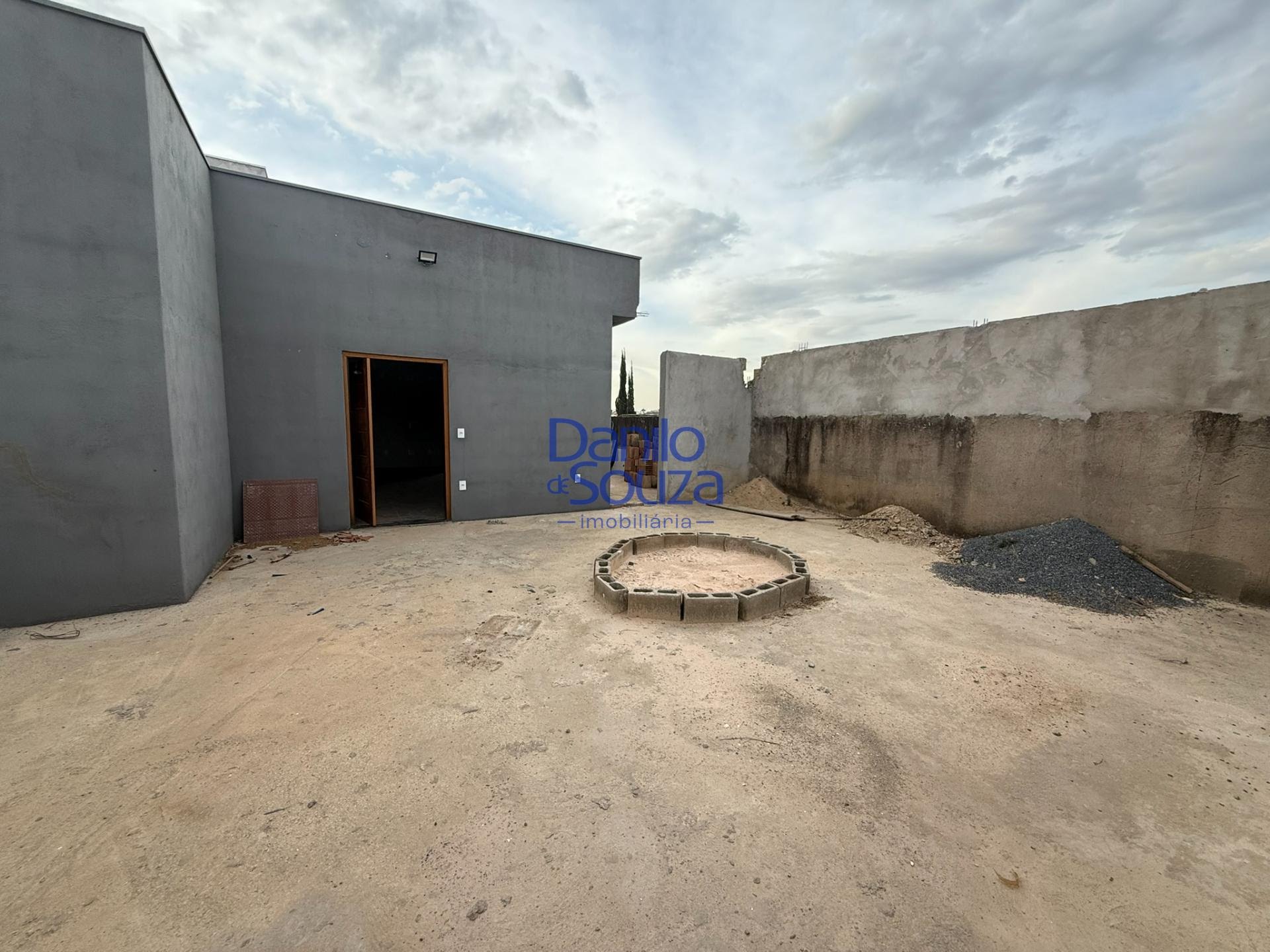 Casa à venda com 3 quartos, 1 suíte, 2 vagas e 360m² no Veredas do Belvedere, Araxá (MG) — foto 3 de 15