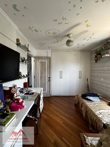 Triplex em Moema - SP com 4 suítes e 440m² por R$3.999.999 