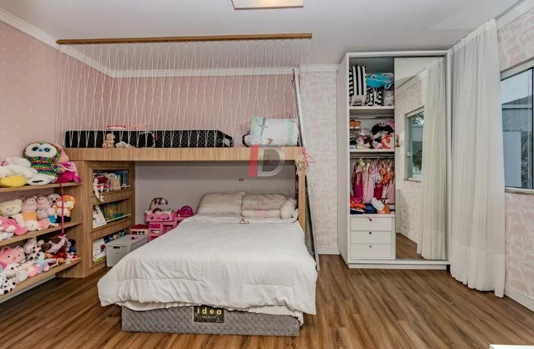 Casa, 3 quartos, 275 m² - Foto 21