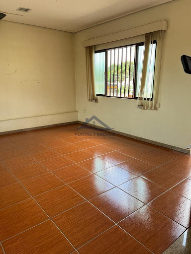 Casa / Prédio à Venda no Centro  -  Sete Lagoas