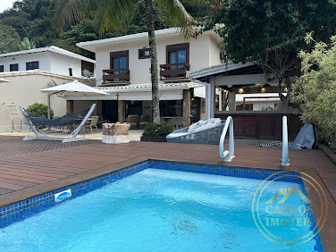 Casa Frente Mar em Ponta da Cruz  -  Angra dos Reis
