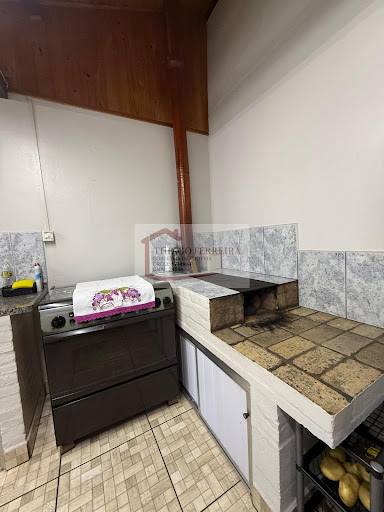 Casa em Avenida Padre Pio Corso  -  Santa Rita do Passa Quatro