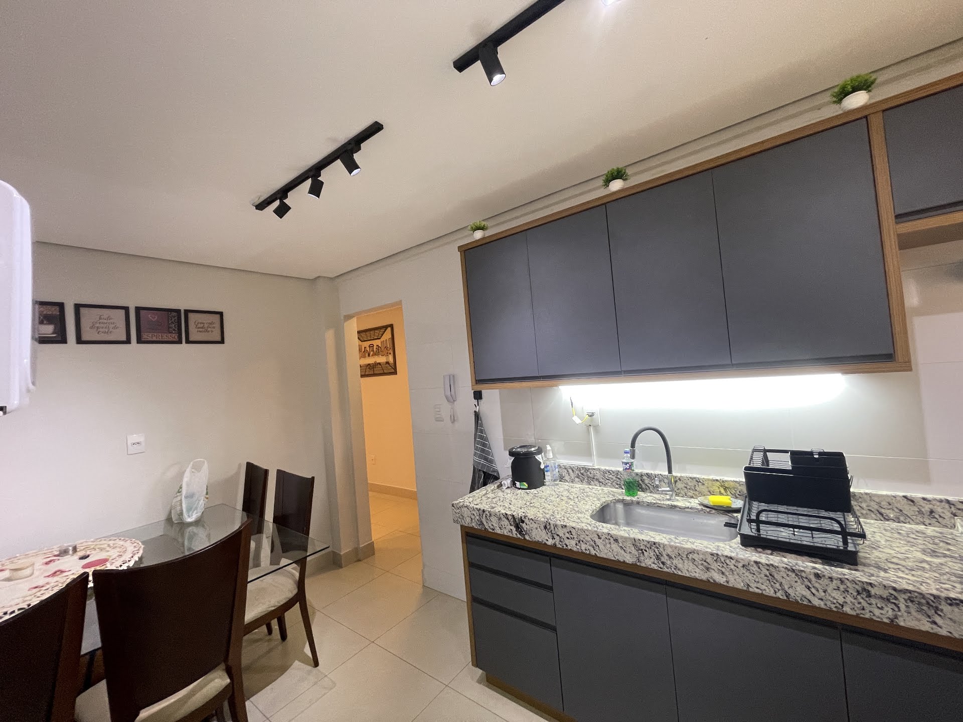 Apartamento à venda com 2 quartos, 1 banheiro, 1 vaga e 60m² no Cidade Nova, Paracatu (MG) — foto 6 de 11