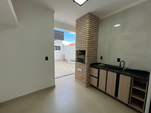 Casa em Condomínio no Jardim Novo Horizonte em Sorocaba, 138,90m²,  03 dormitórios, 01 suítes , 03 vagas de garagem.