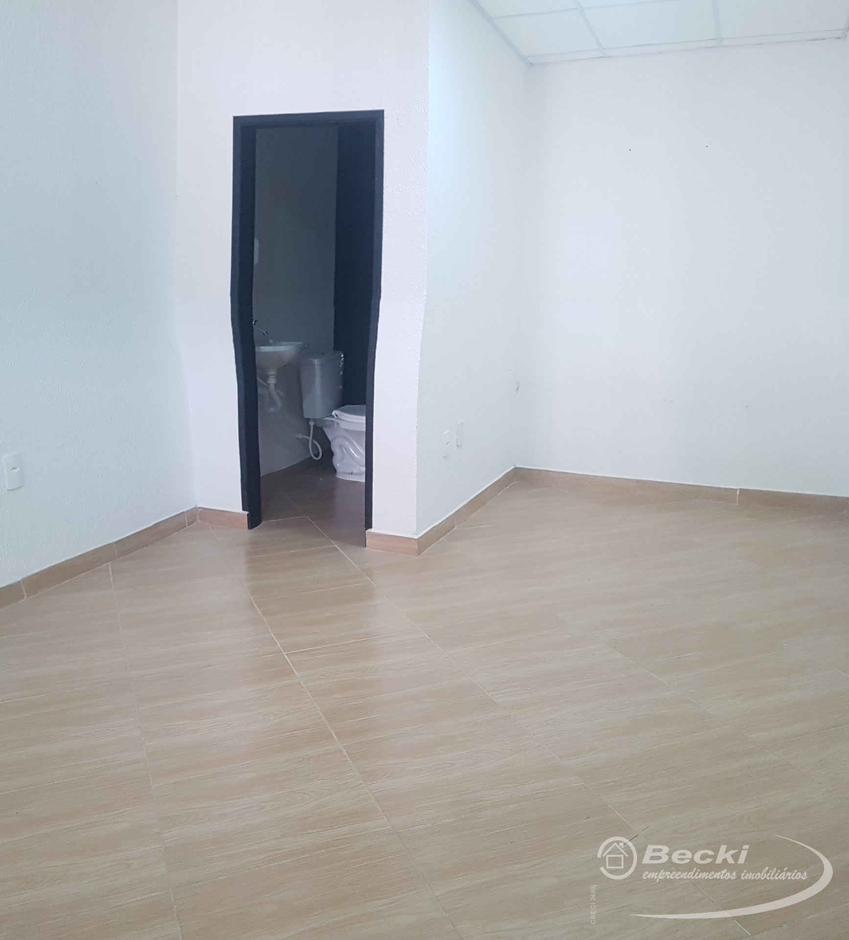 Comercial para alugar com 1 banheiro e 16m² no Anita Garibaldi, Joinville (SC) — foto 13 de 13