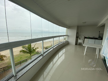 Apartamento em Meia Praia  -  Itapema