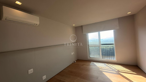 suite-on the park-peninsula