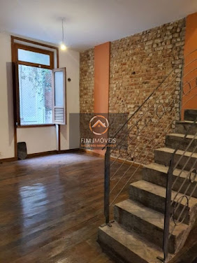 FJM Imóveis vende: Casa em Ingá - Niterói: 240M², 4 dormitórios, 1 suíte, 4 banheiros - Venda por R$ 790.000