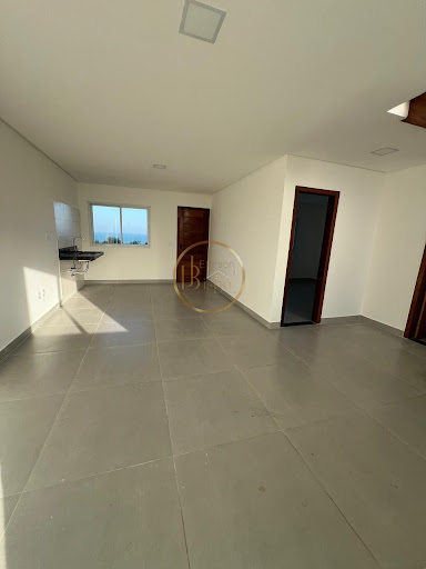Casa de 03 dormitórios em Santa Cruz Cabrália - 146m², 3 suítes, 4 banheiros, venda e por R$755.000,00