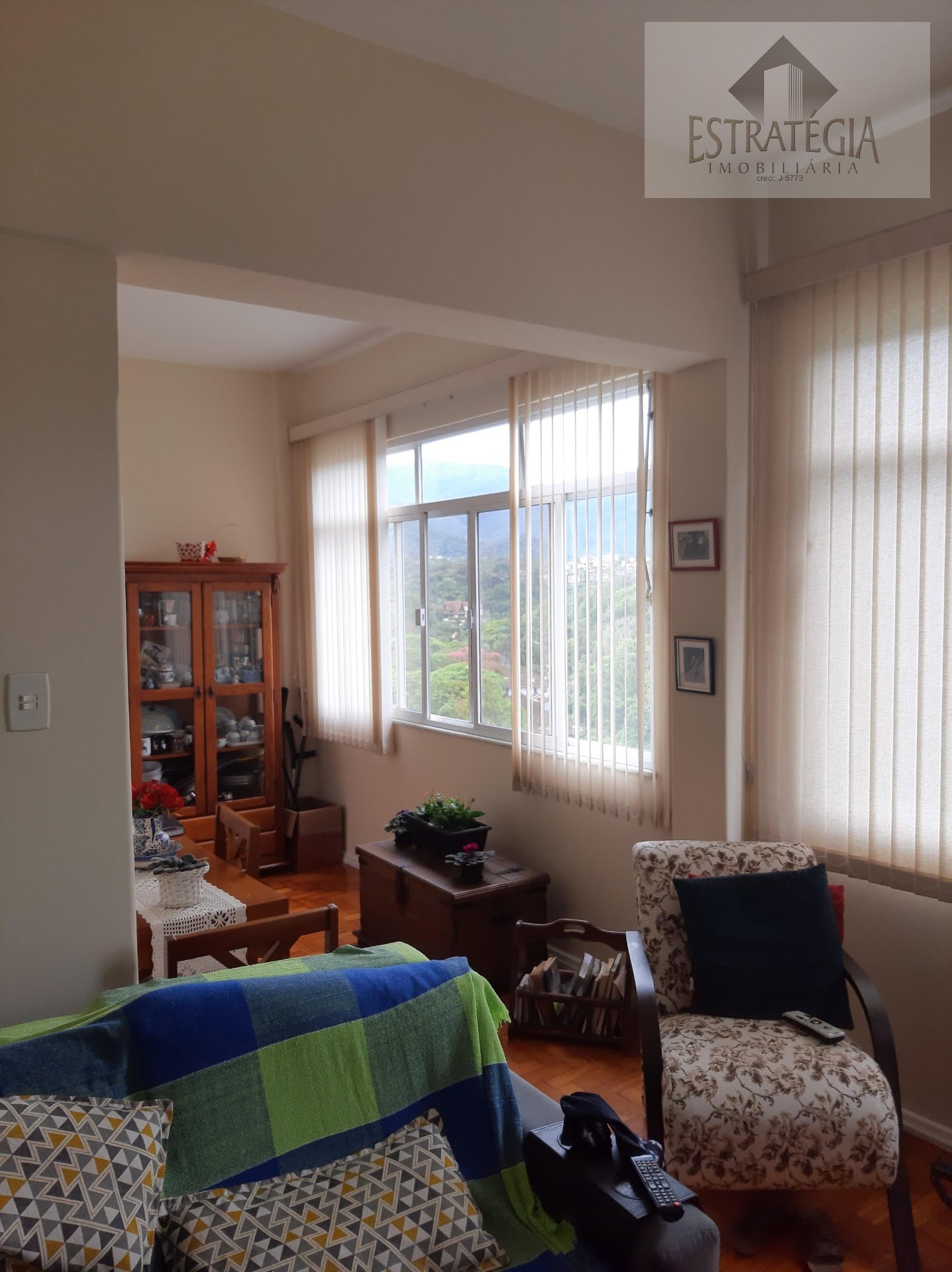Apartamento à venda com 3 quartos, 3 banheiros, 1 vaga e 79m² no Duchas, Petrópolis (RJ) — foto 18 de 19
