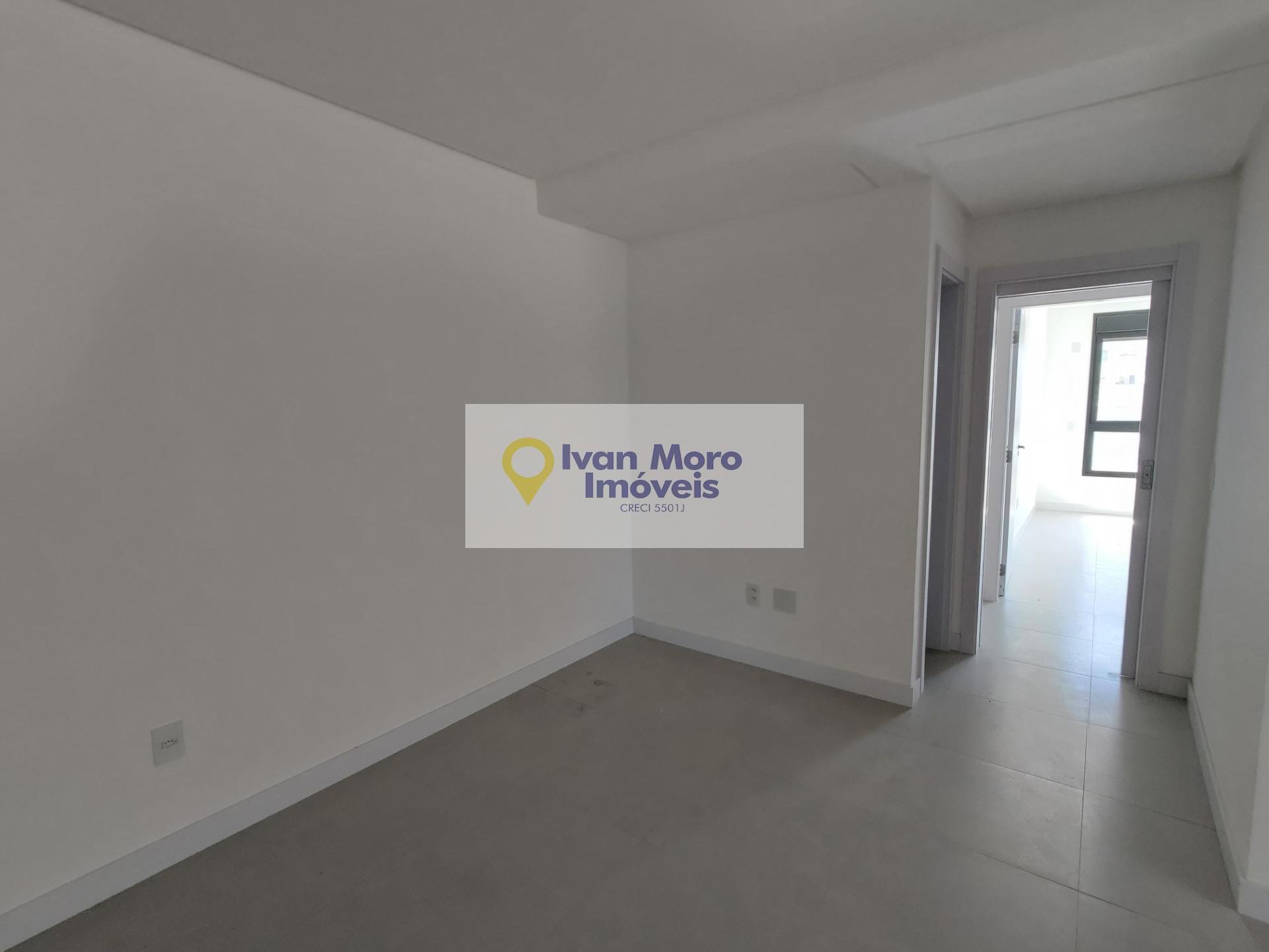 Apartamento à venda com 3 quartos, 3 suítes, 2 vagas e 110m² no Centro, Florianópolis (SC) — foto 8 de 30