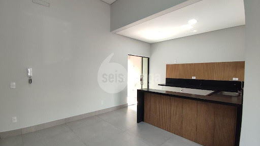 Casa à Venda em Jardim Terramérica I - 156m², 3 Dorms, R$780k