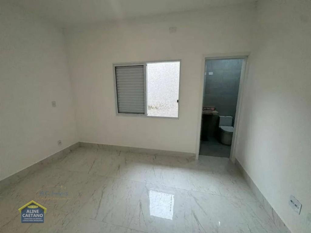 Casa à venda com 4 quartos, 2 suítes, 4 vagas e 165m² no Vila Caiçara, Praia Grande (SP) — foto 8 de 19