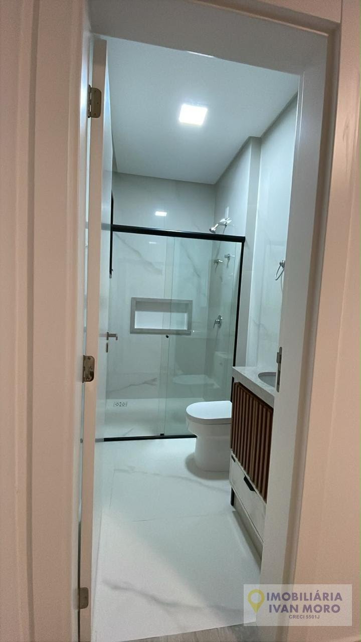 Apartamento para alugar com 4 quartos, 4 suítes, 3 vagas e 198m² no Meia Praia, Itapema (SC) — foto 16 de 30