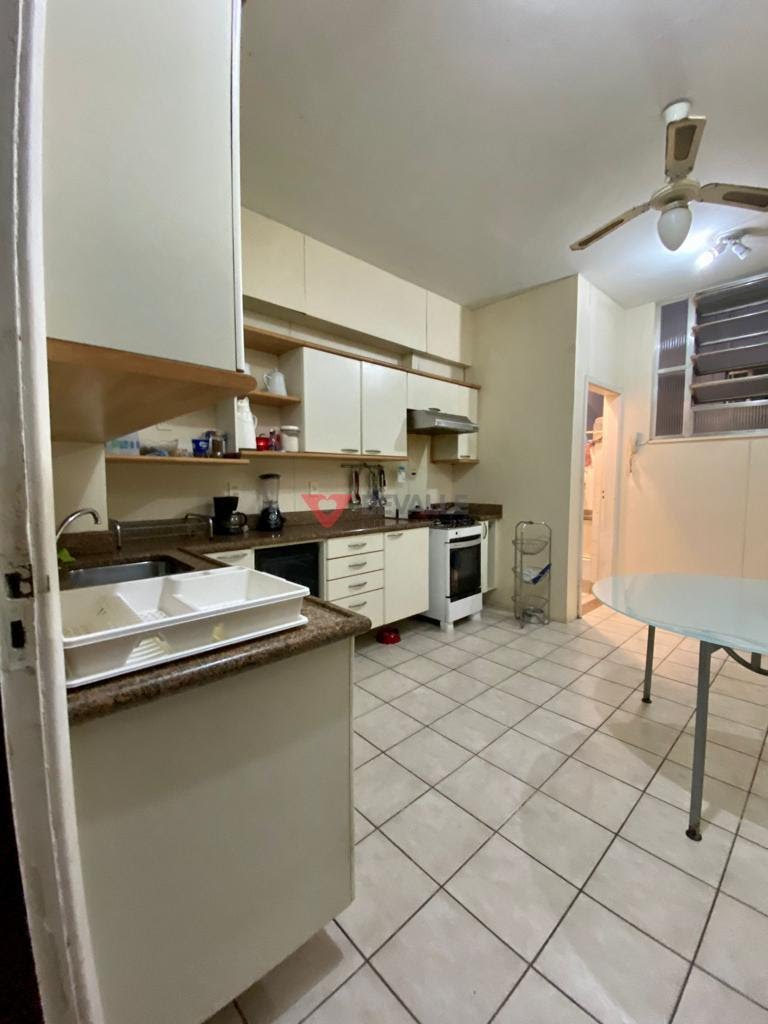 Apartamento à venda com 5 quartos, 1 suíte, 1 vaga e 205m² no Copacabana, Rio de Janeiro (RJ) — foto 16 de 30