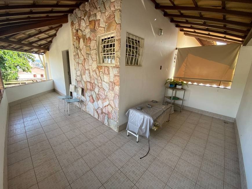 Casa à venda com 3 quartos, 1 suíte, 4 vagas e 358m² no Minascaixa, Belo Horizonte (MG) — foto 23 de 29