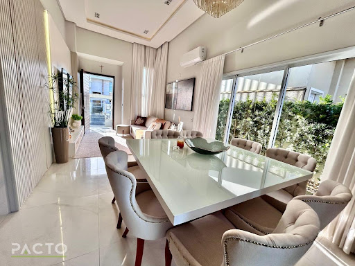 Casa à venda em Caverazinho, Araranguá | 3 dorms, suíte