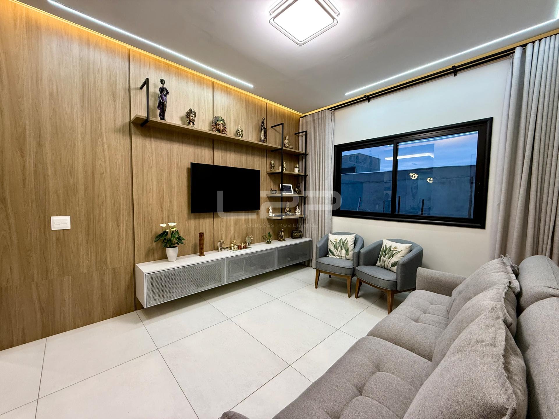 Casa à venda com 3 quartos, 1 suíte, 4 vagas e 170m² no Residencial Tosi, Itupeva (SP) — foto 8 de 30