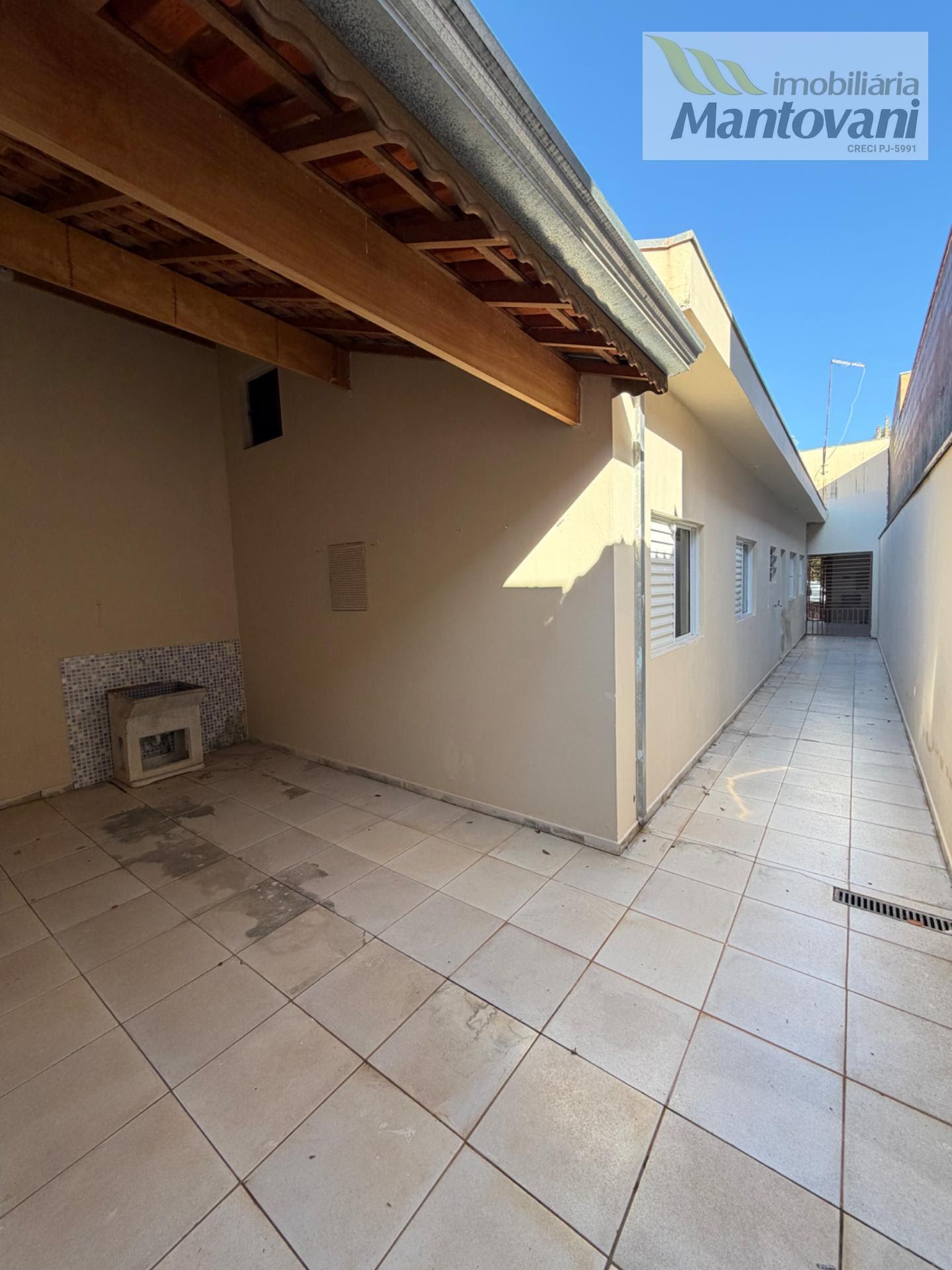 Casa à venda com 2 quartos, 1 banheiro, 2 vagas e 132m² no Jardim Mantovani, Tatuí (SP) — foto 3 de 12