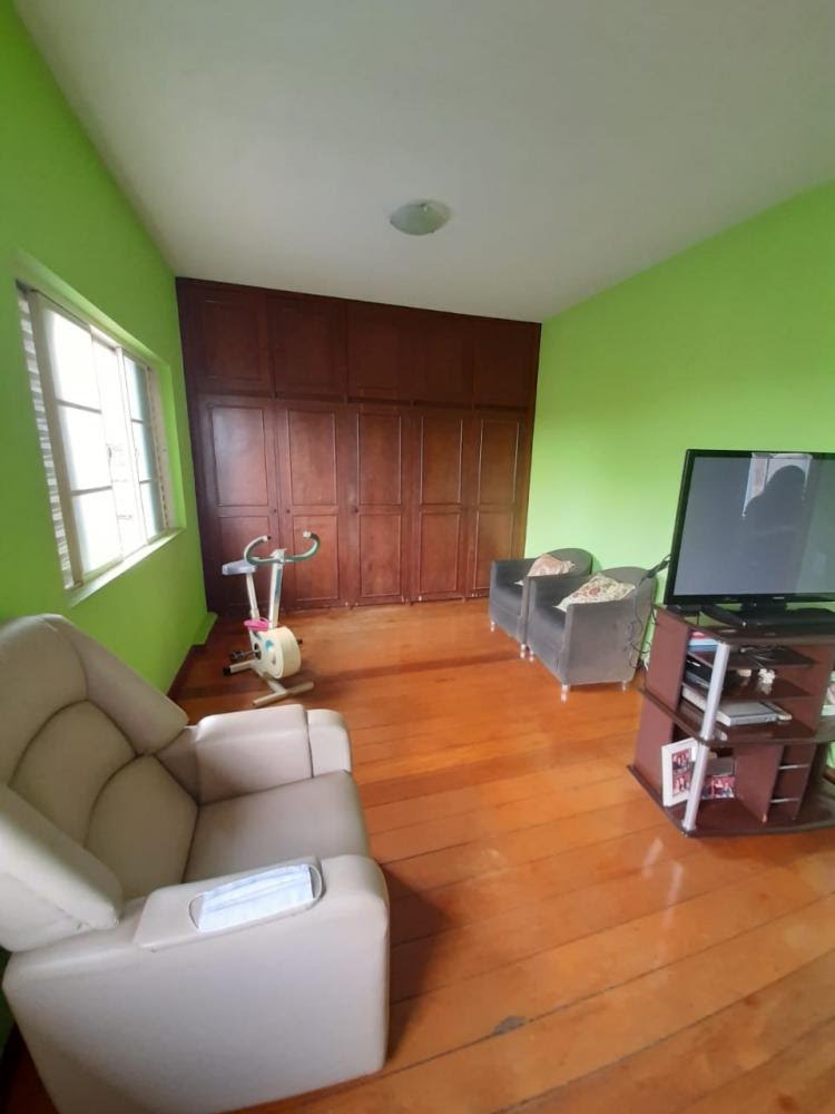 Casa à venda com 5 quartos, 1 suíte, 2 vagas e 248m² no Céu Azul, Belo Horizonte (MG) — foto 17 de 22