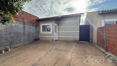 Casa à Venda no Condomínio Ecoville 2 em Adamantina