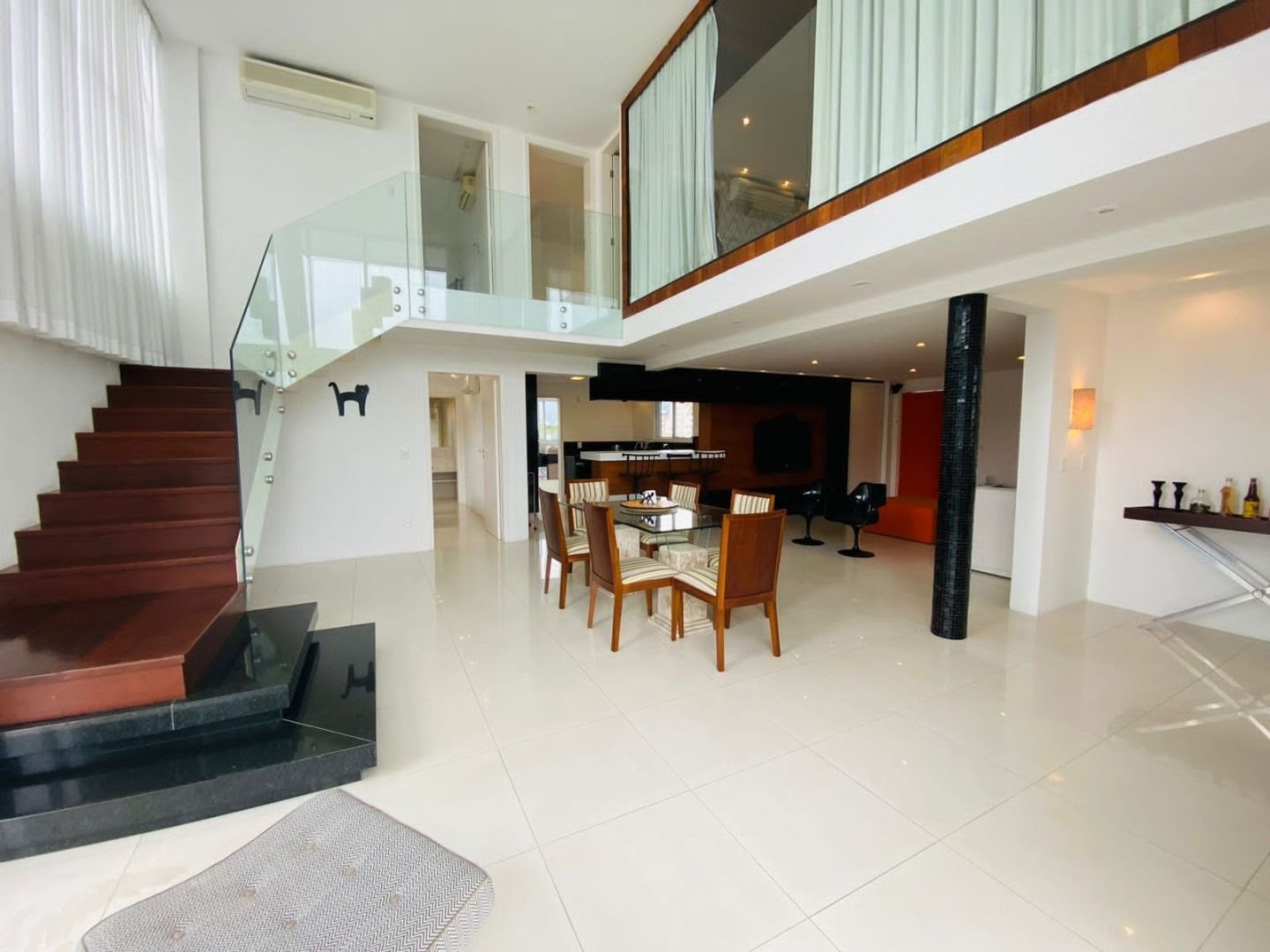 Apartamento à venda com 4 quartos, 5 banheiros, 2 vagas e 200m² no Praia de Itaguá, Ubatuba (SP) — foto 9 de 24