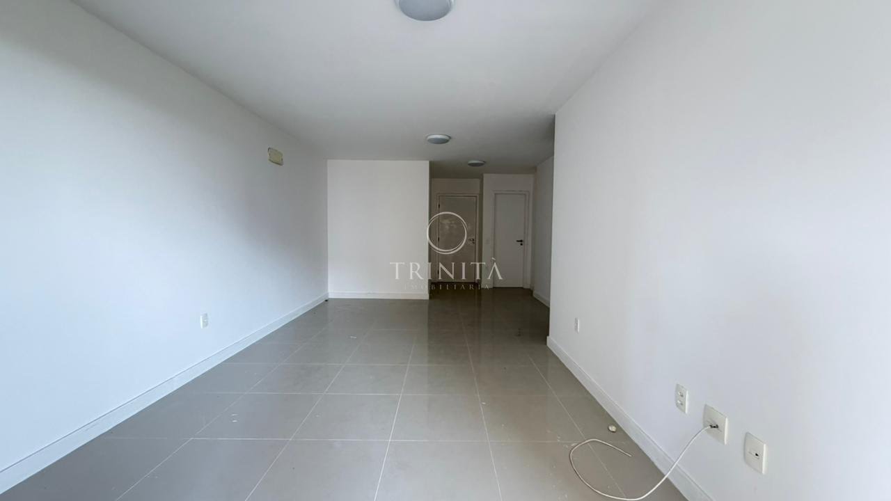 sala-trinitaimobiliaria-elos-ilhapura