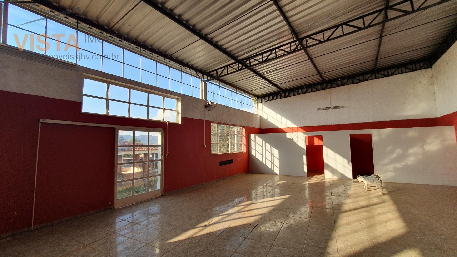Comercial para alugar com 2 banheiros e 240m² no Solário da Mantiqueira, São João da Boa Vista (SP) — foto 12 de 18