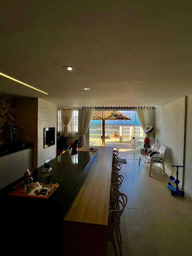 Aluguel por temporada - Casa frente mar com 03 Quartos em Balneário Perequê  -  Porto Belo - SC