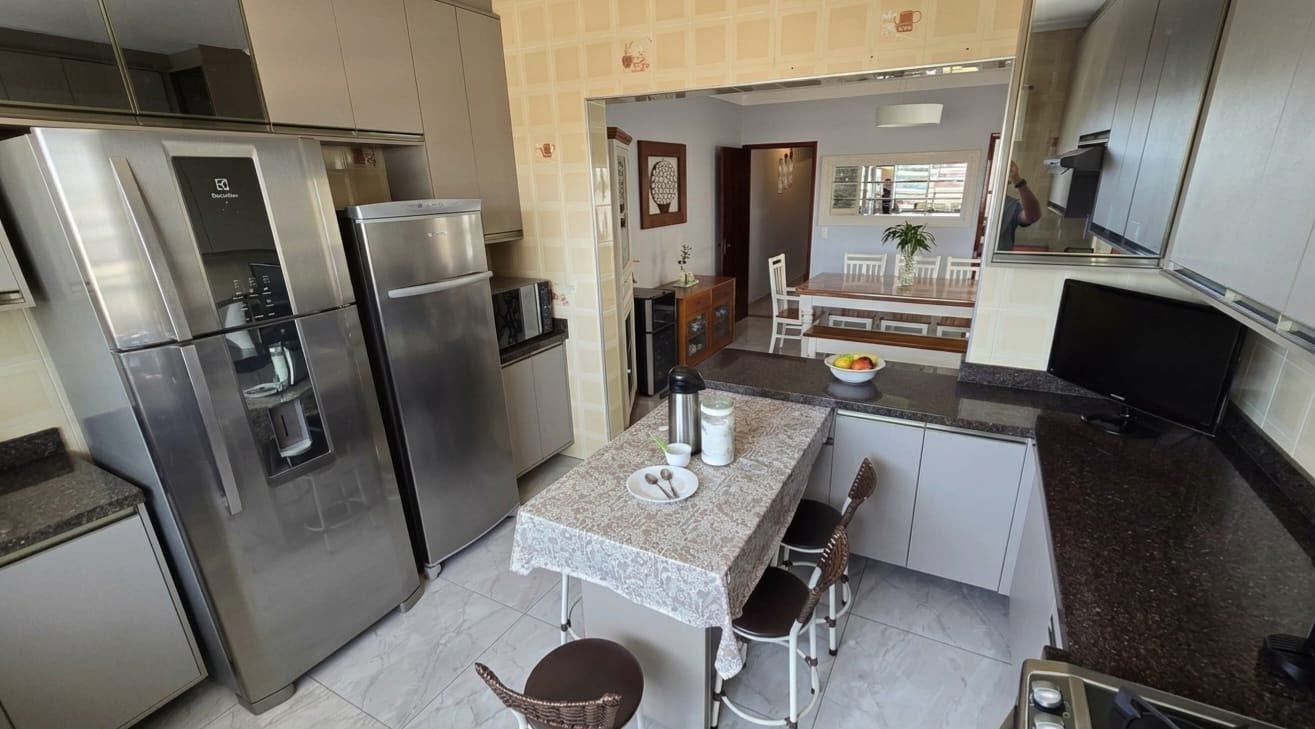 Apartamento à venda com 3 quartos, 1 suíte, 2 vagas e 180m² no Parque Maria Domitila, São Paulo (SP) — foto 9 de 26