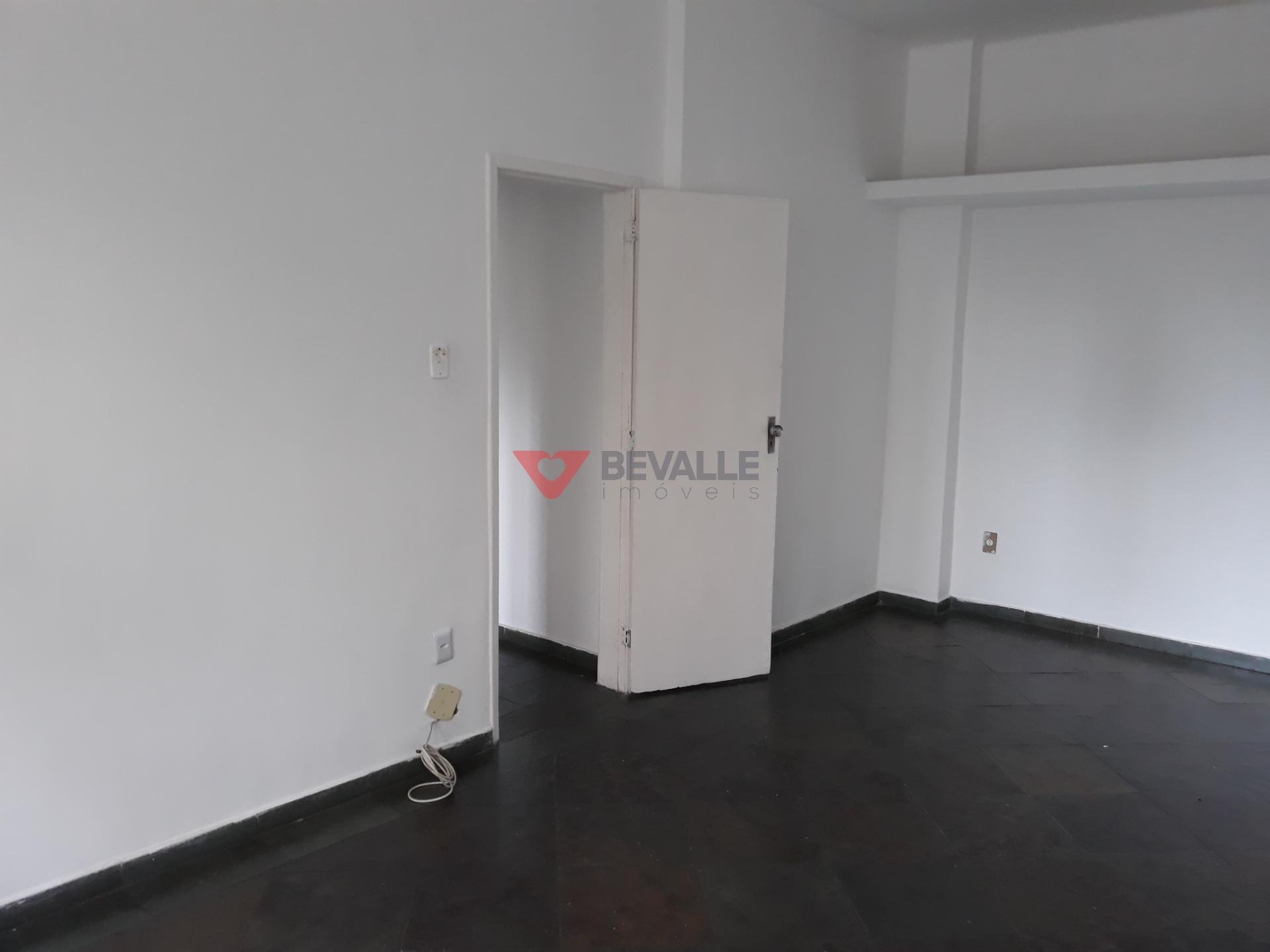 Apartamento à venda com 3 quartos, 2 banheiros e 148m² no Copacabana, Rio de Janeiro (RJ) — foto 14 de 30