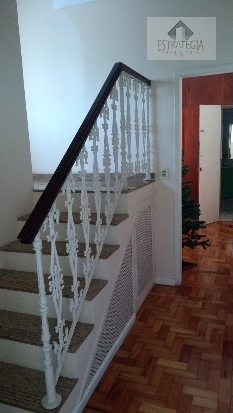 Casa à venda com 4 quartos, 4 suítes, 12 vagas e 750m² no Quarteirão Ingelheim, Petrópolis (RJ) — foto 10 de 23