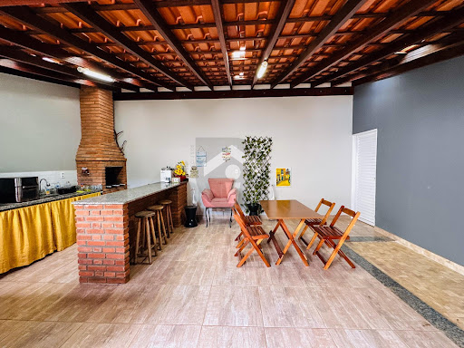 Casa à venda e locação em Mont Serrat, Alfenas | 230m²