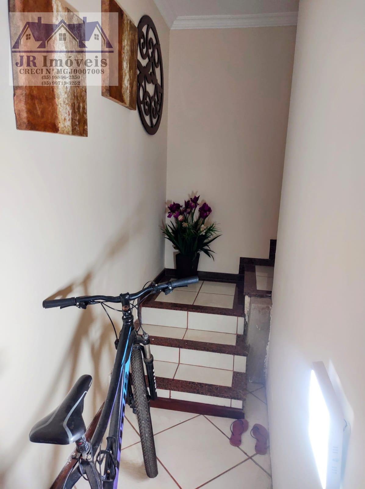 Casa à venda com 2 quartos, 2 suítes, 2 vagas e 328m² no Centro, Piranguinho (MG) — foto 13 de 30