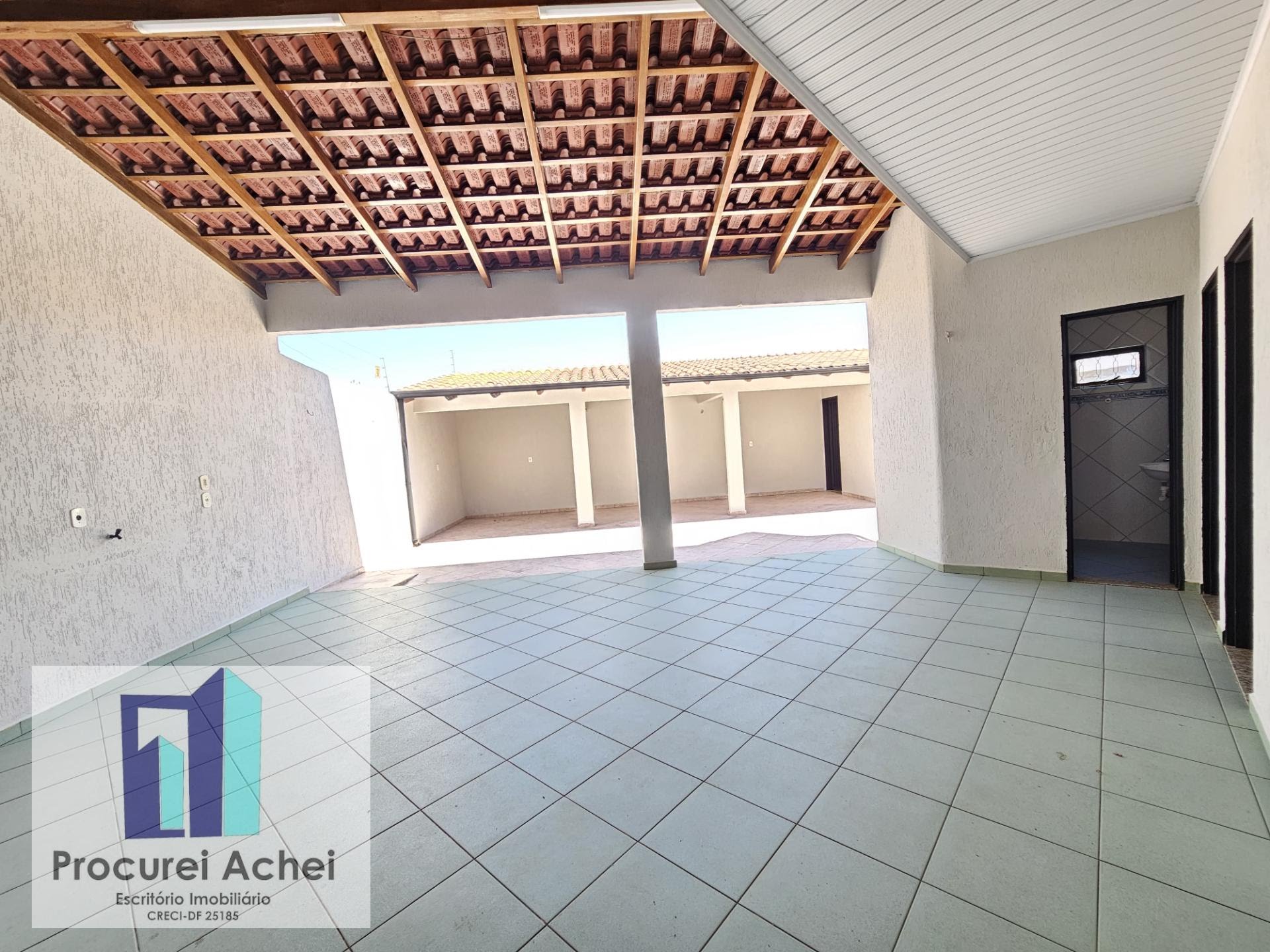 Casa à venda com 5 quartos, 2 suítes, 4 vagas e 300m² no Setor Tradicional (planaltina), Planaltina (DF) — foto 22 de 23