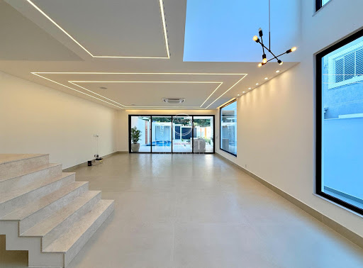 Sala da casa à venda no Rio Mar