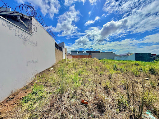 Lote / Terreno em Residencial Village  -  Catalão