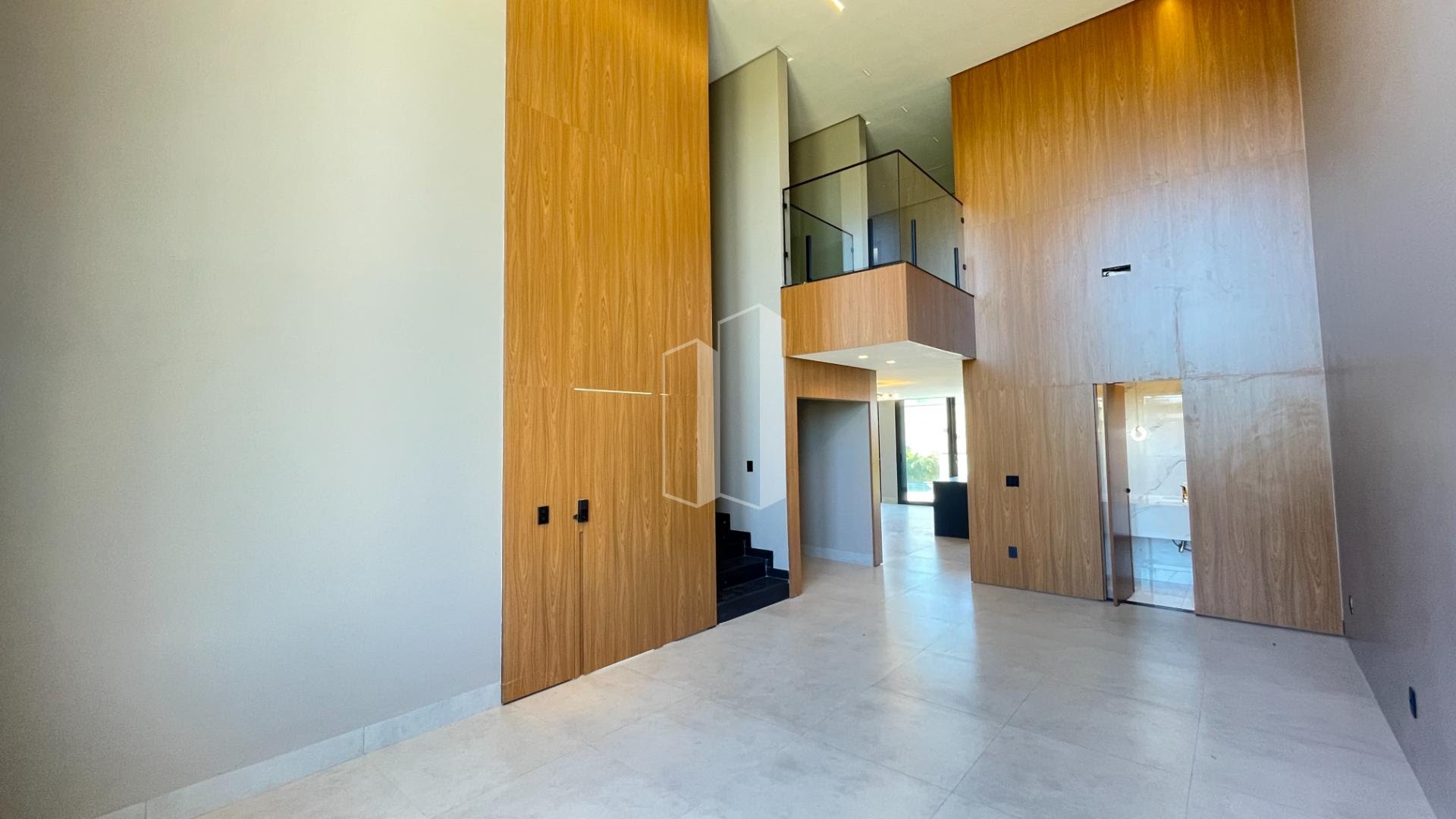 Casa à venda com 4 quartos, 4 suítes, 4 vagas e 283m² no Jardins França, Goiânia (GO) — foto 11 de 28