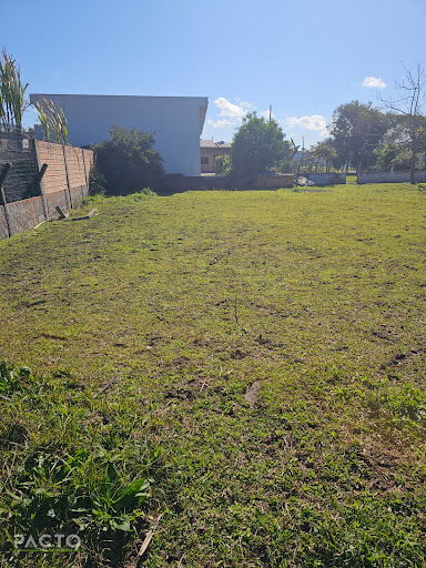 Terreno à Venda no Centro de Balneário Arroio do Silva 360m²